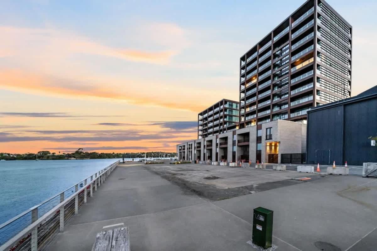 Apartment Catalina Bay 2br Work-friendly W Balcony Views Auckland
