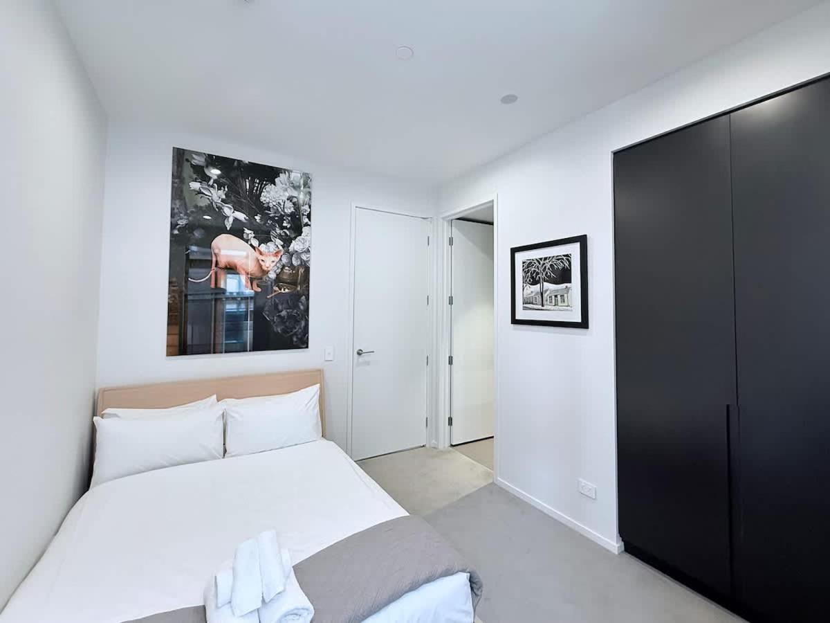 Apartment Catalina Bay 2br Work-friendly W Balcony Views